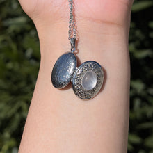 Load image into Gallery viewer, Locket in Rose Quartz ✵