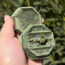 Load image into Gallery viewer, Velvet Ring Box ✵ Add On ✵