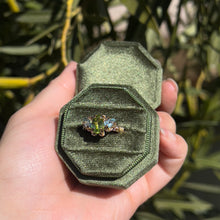 Load image into Gallery viewer, Velvet Ring Box ✵ Add On ✵