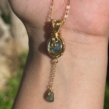 Load image into Gallery viewer, Avatea in Labradorite Mini Pendant ✵