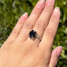 Load image into Gallery viewer, Onyx Orna Ring Sz. 9 ✵