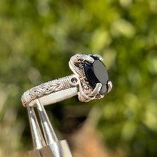 Load image into Gallery viewer, Onyx Orna Ring Sz. 9 ✵