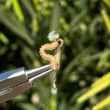 Load image into Gallery viewer, Dangly Vipera Pierceless Nose Cuff 𓆙