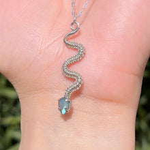 Load image into Gallery viewer, Mini Vipera Pendant ๐ Labradorite in .925 Sterling Silver ๐