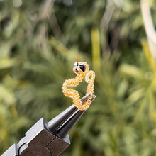 Load image into Gallery viewer, Vipera Pierceless Nose Cuff Chain Duo 𓆙