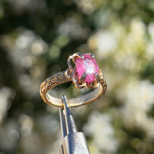 Load image into Gallery viewer, The Roseus Ring✵