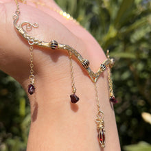 Load image into Gallery viewer, The Eternal Astraea in Garnet 14K Yellow Gold ✵