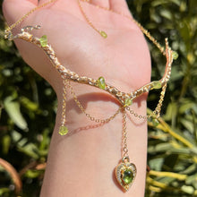 Load image into Gallery viewer, Astraea in Peridot ✵