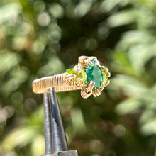 Load image into Gallery viewer, The Emerald Eternal Orna Arcus Ring✵