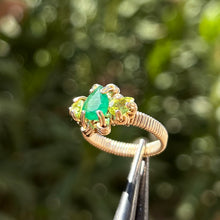 Load image into Gallery viewer, The Emerald Eternal Orna Arcus Ring✵