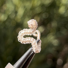 Load image into Gallery viewer, Vipera Pierceless Nose Cuff 𓆙