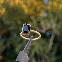 Load image into Gallery viewer, The Nyx Ring𓆙