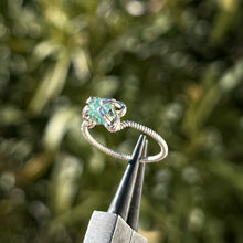 Load image into Gallery viewer, The Medusa Ring 𓆙