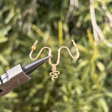 Load image into Gallery viewer, Triple Serpent Pierceless Nose Cuff ๐