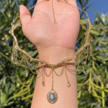 Load image into Gallery viewer, Astraea in Labradorite ✵
