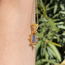 Load image into Gallery viewer, The Eternal Sol Pendant 14K Yellow Gold ✵
