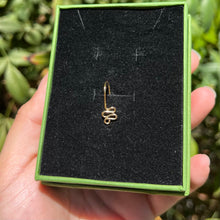 Load image into Gallery viewer, Single Serpent Pierceless Lip Cuff 𓆙
