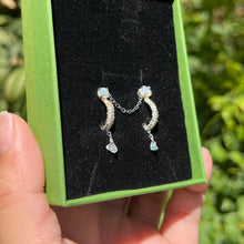 Load image into Gallery viewer, Dangly Pierceless Nose Cuff Chain Duo ♡
