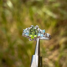 Load image into Gallery viewer, The Orna Trio Ring ✵ Aquamarine Side Stones✵
