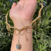 Load image into Gallery viewer, Astraea in Labradorite ✵
