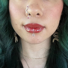 Load image into Gallery viewer, Dangly Pierceless Nose Cuff ♡
