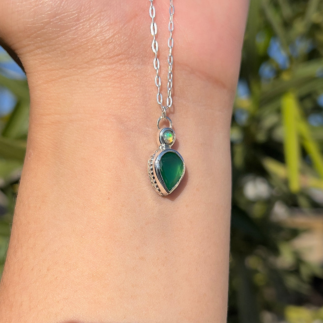 Opal & Green Onyx Pendant 𓆙