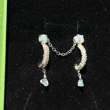 Load and play video in Gallery viewer, Dangly Pierceless Nose Cuff Chain Duo ♡
