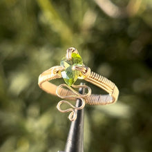 Load image into Gallery viewer, The Eternal Peridot Nagini Ring 𓆙
