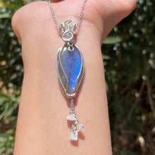 Load image into Gallery viewer, La Luna Pendant ☽
