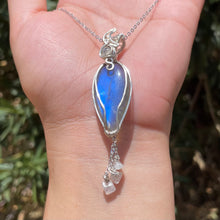Load image into Gallery viewer, La Luna Pendant ☽
